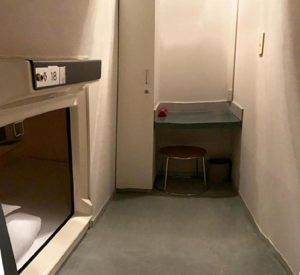 Capsule hotel Kua House